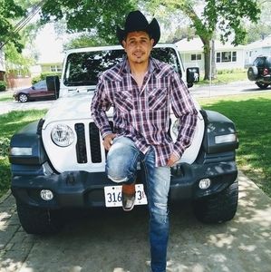 Meet your Posher, Diógenes figueroa